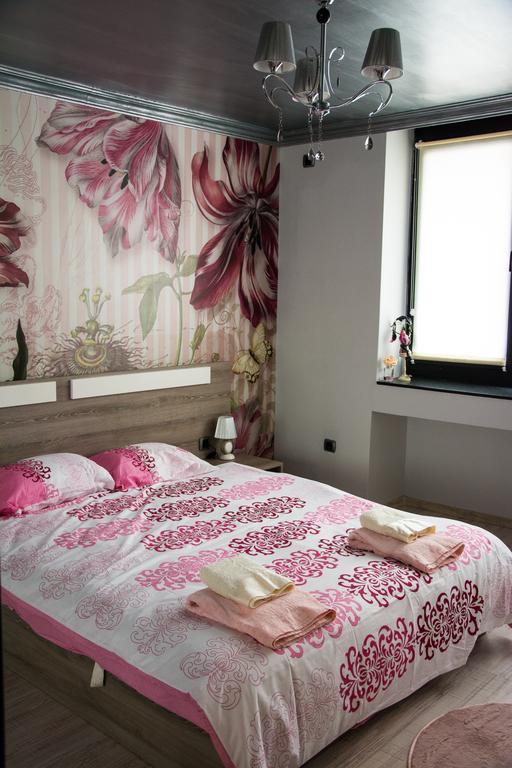 Silver Apartment Бургас Екстериор снимка